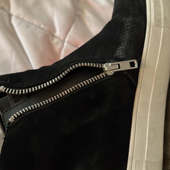 Steve Madden High Top - Picture 3 of 5